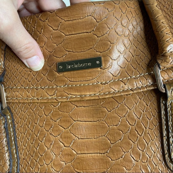 Liz Claiborne Reptile Print Expanding Purse Bag - Picture 7 of 13